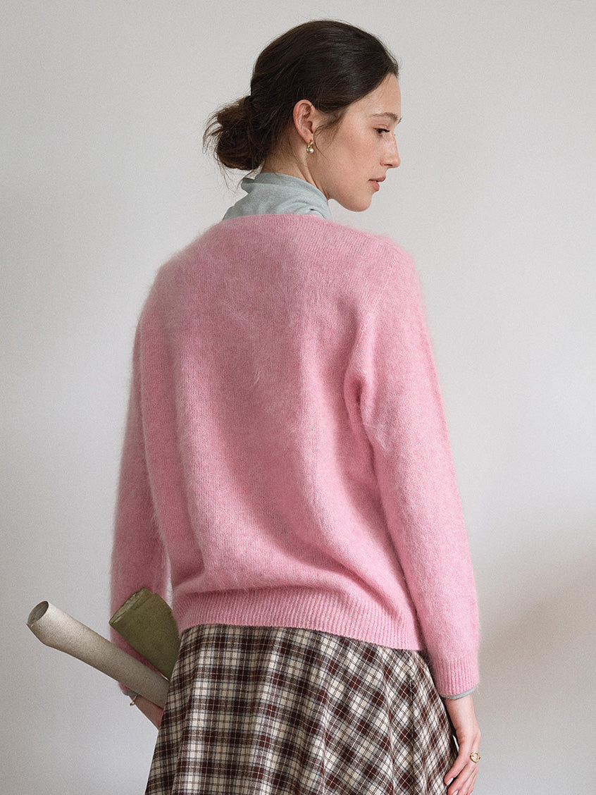 Alaiya V-Neck Lustrous Wool-Silk-Cashmere Sweater
