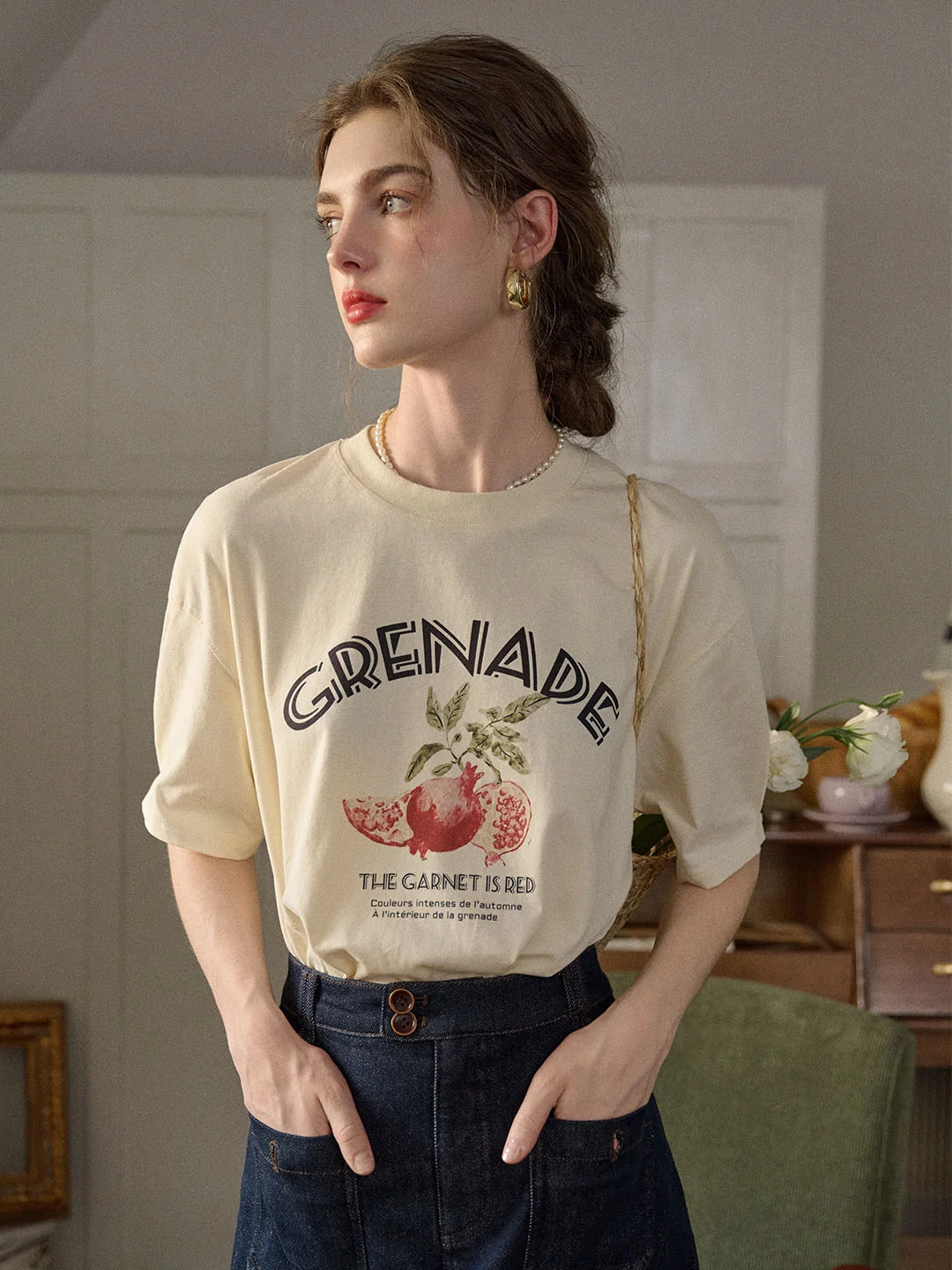 Amirah Classic Crew Neck Pomegranate Print Cotton T-shirt