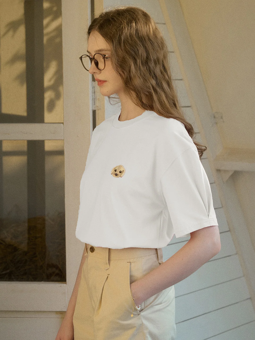 【Final Sale】Journey Puppy Applique Round Neck Short Sleeve Casual T-Shirt - White