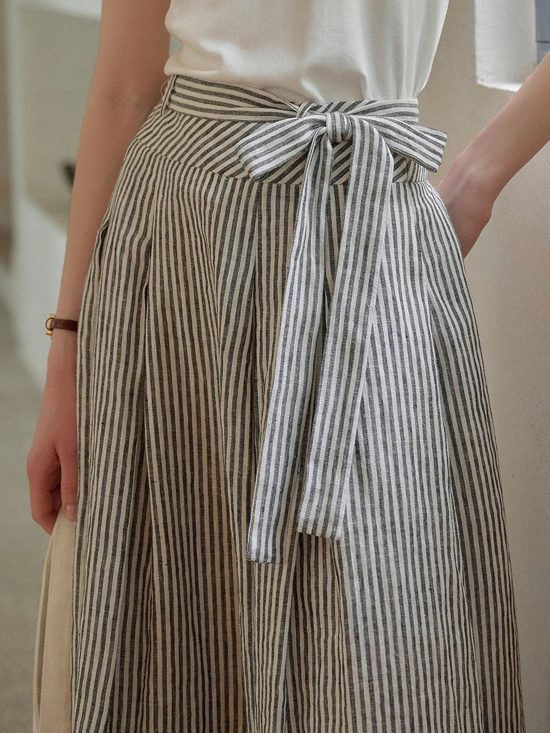 Sofia Round Neck Stripe 100% Linen Vest