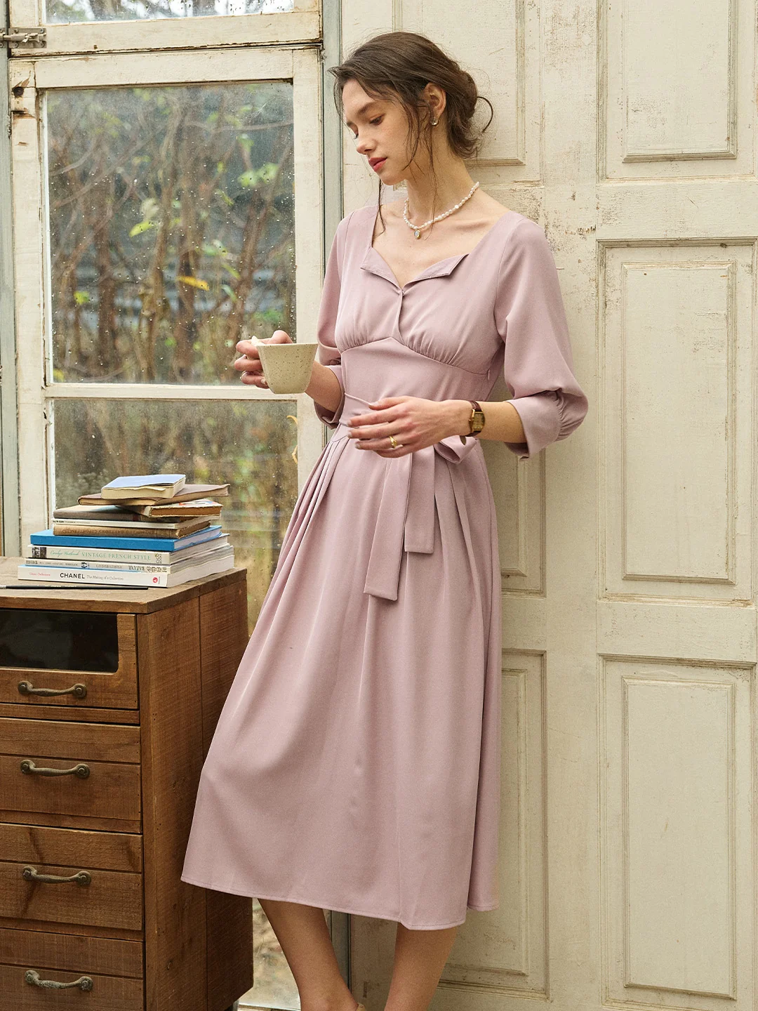 Katelyn Simple V-Neck Dress