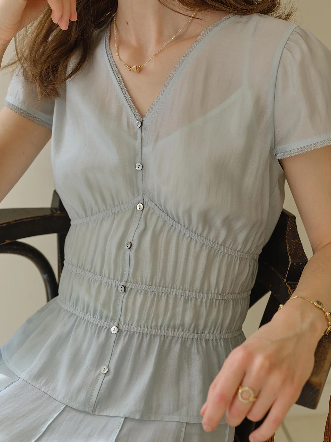 Bella V-Neck Light Lyocell Blouse