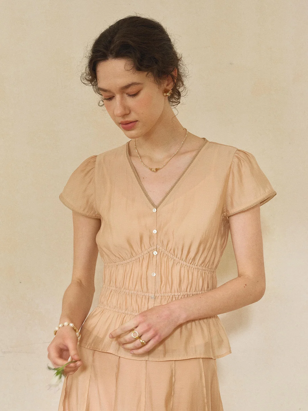 Amelia V-Neck Light Lyocell Blouse