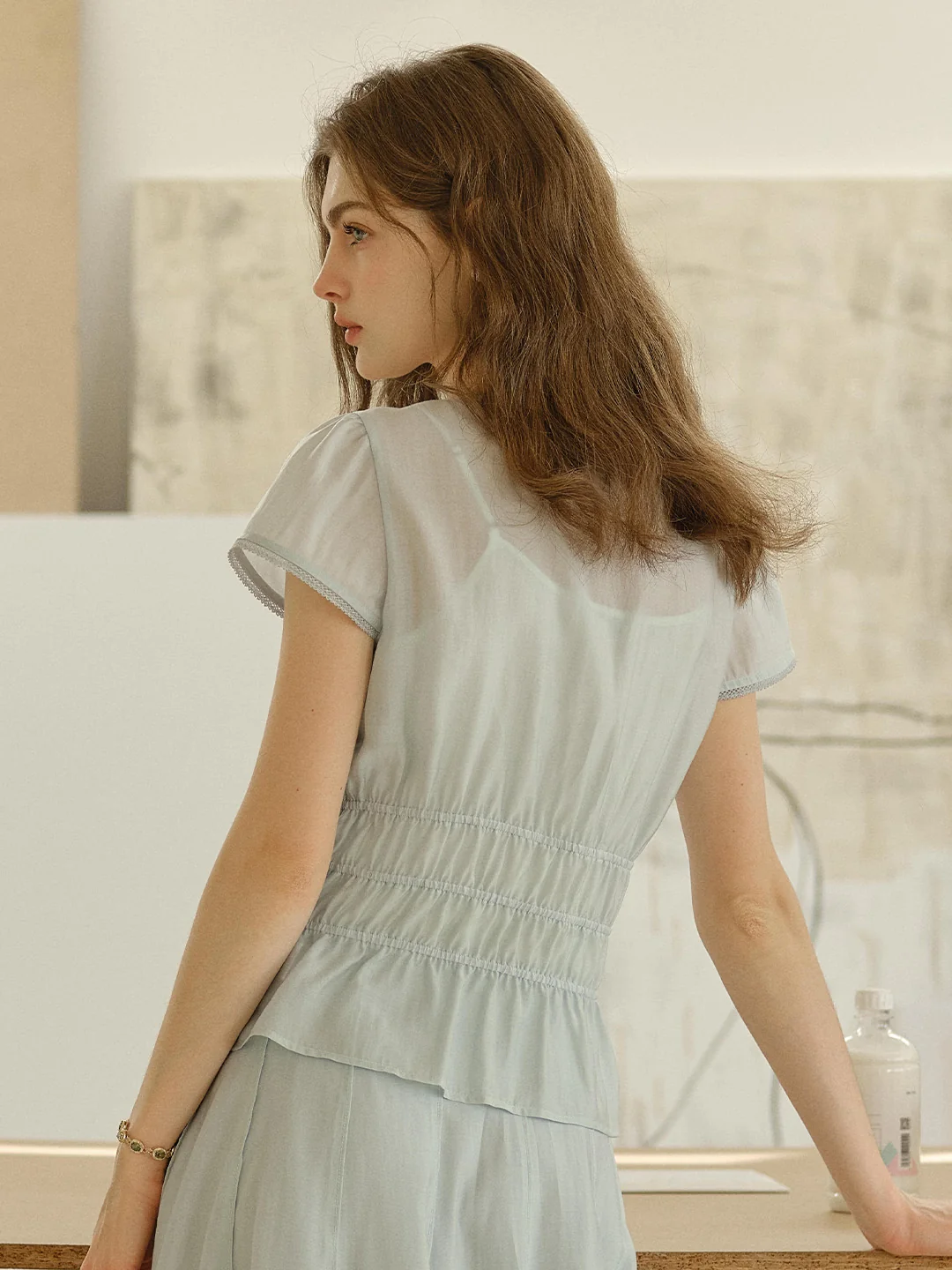 Bella V-Neck Light Lyocell Blouse