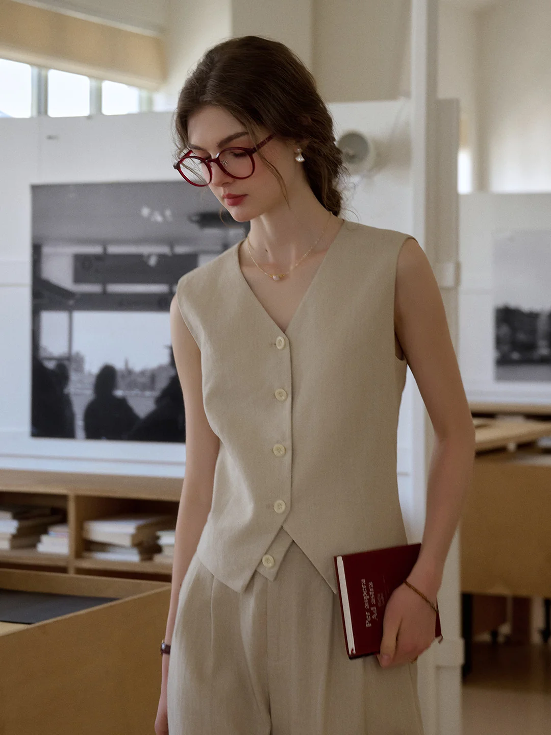 Max V-Neck 100% Ramie Vest