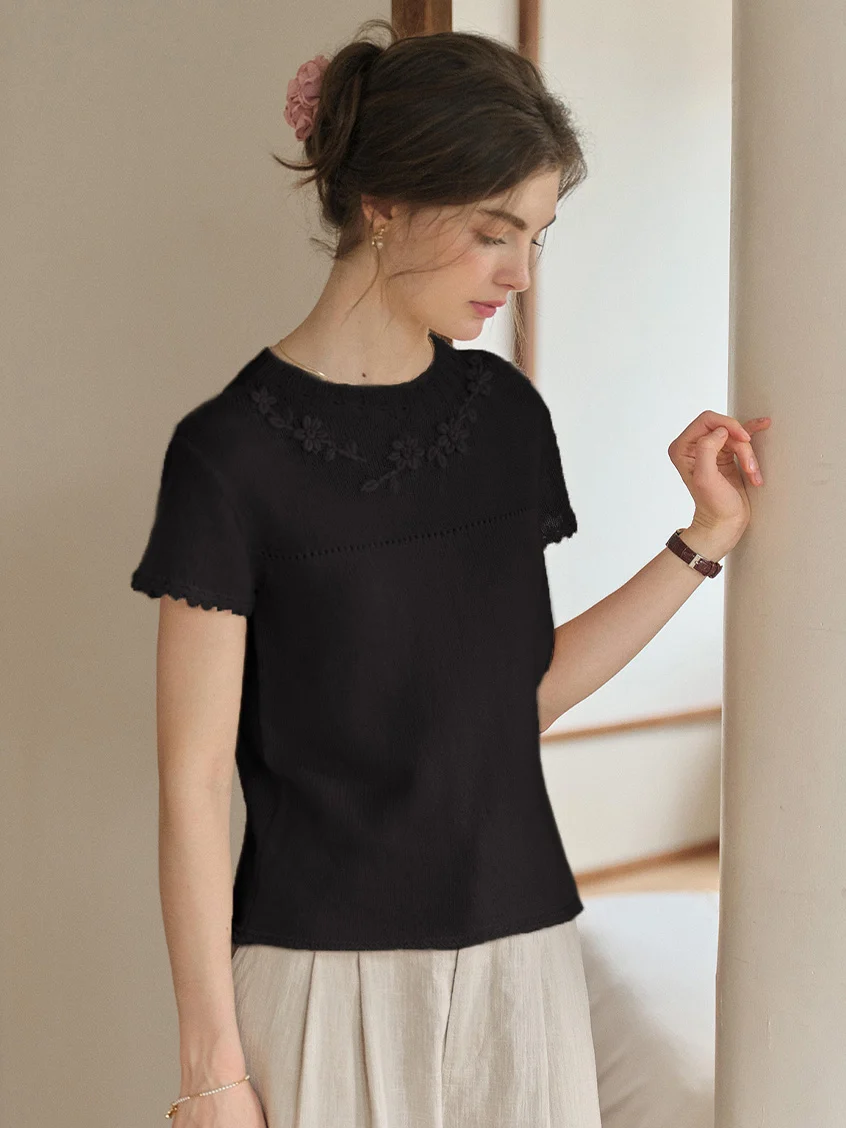 Ellianna Round Neck Lace Embroidery Knitwear