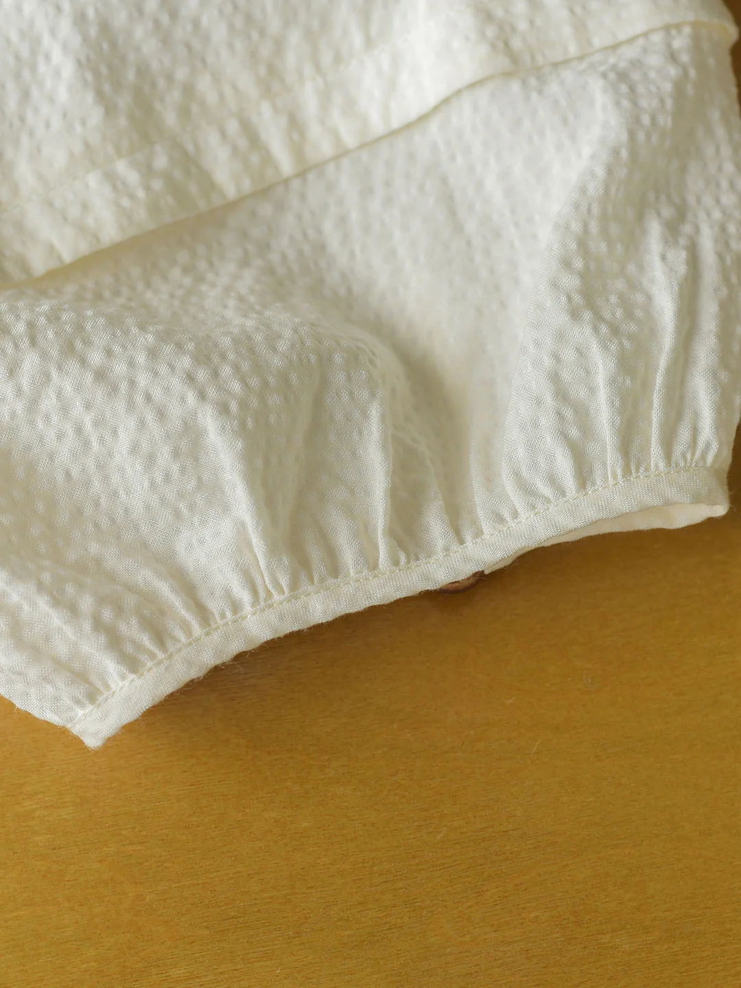 【Final Sale】Jamie Simple Puff Sleeve Waist Blouse