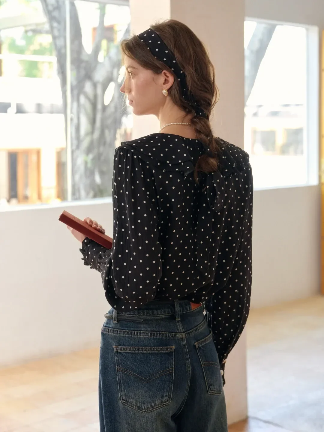 Keily V-Neck Dots Delicate Scarf Blouse