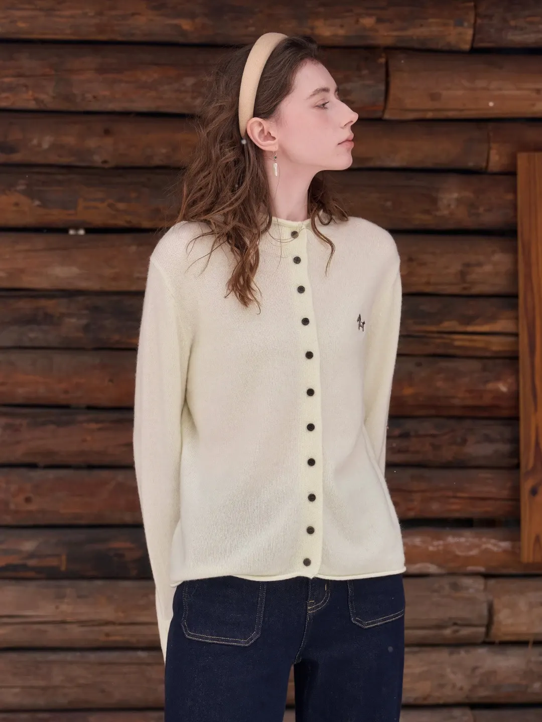 Araceli Round Neck 100% Wool Cardigan