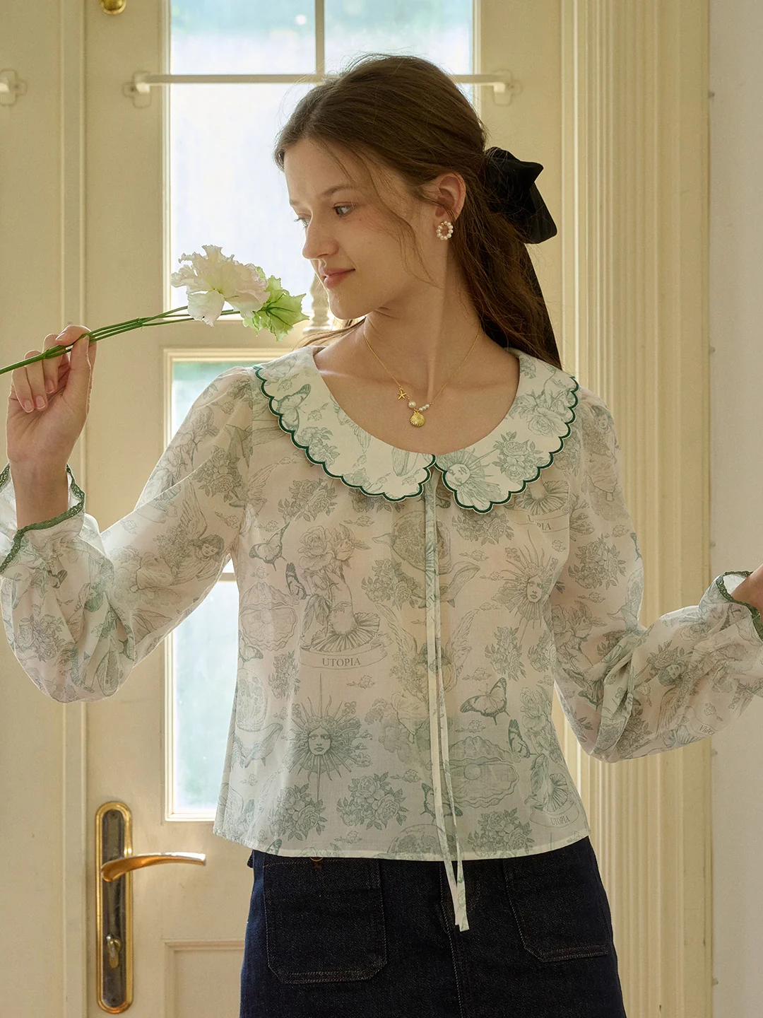 【Final Sale】Aila Contrast Lace-up Lapel Puff Sleeve Lace Floral Print Blouse