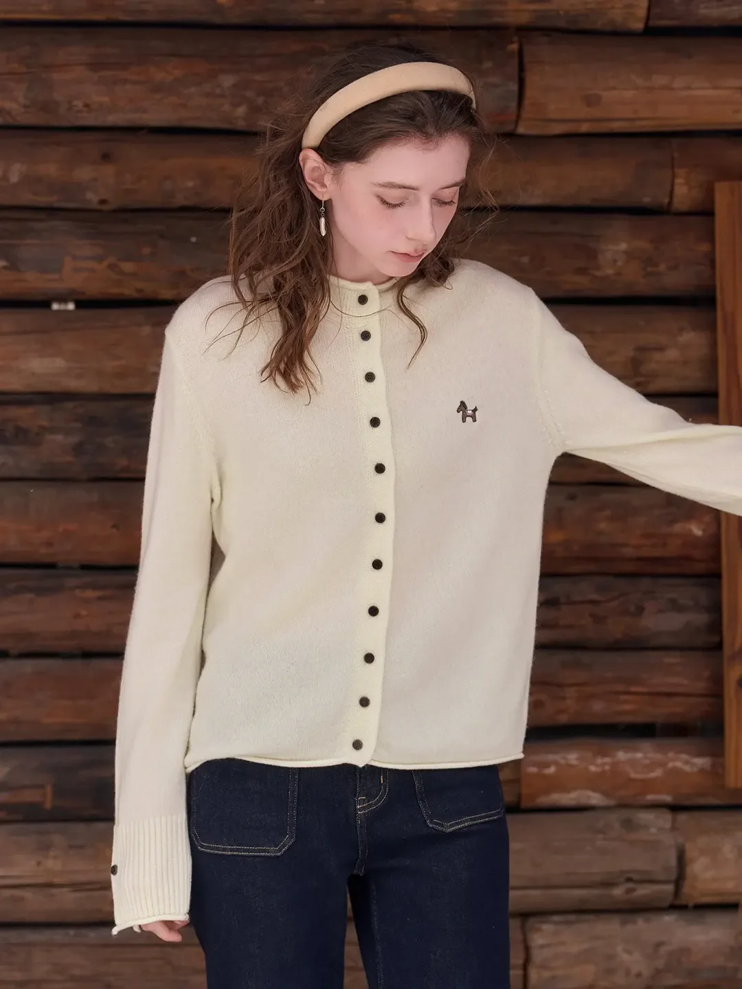 Araceli Round Neck 100% Wool Cardigan