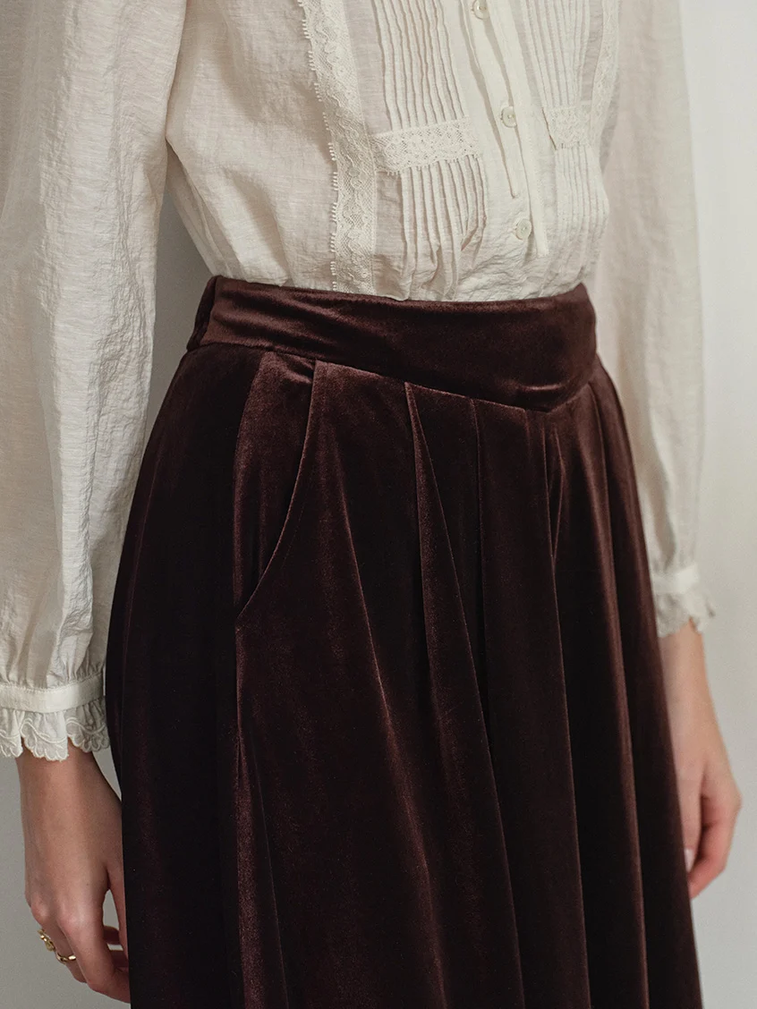 Carlota Lace Hem Pocket Velvet Midi Skirt