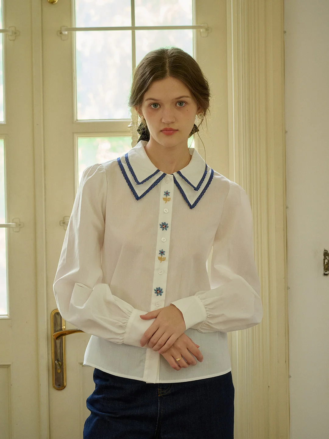 【Final Sale】Sarah Embroidery Contrast Collar Casual Shirts