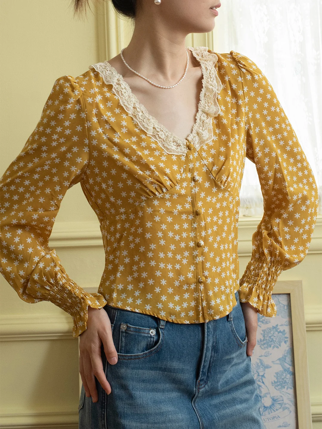 【Final Sale】Laurel V-Neck Floral Blouse