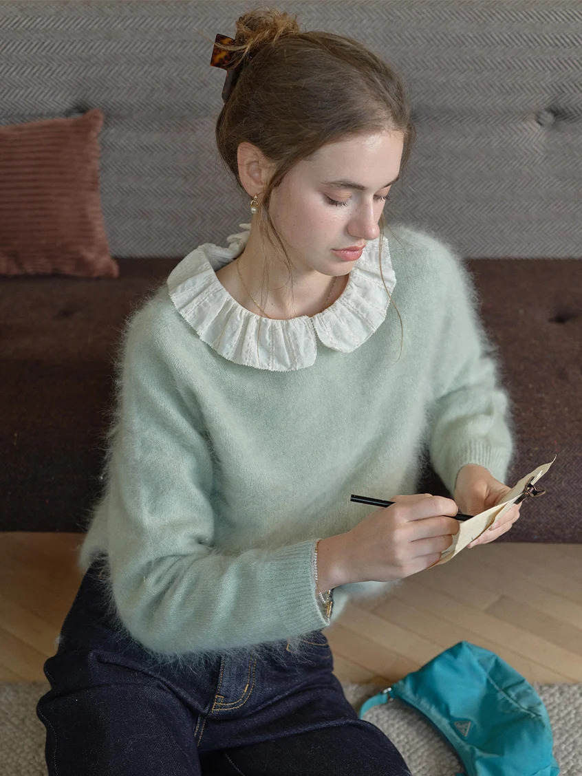 Tru Cloud-Soft Wool Round Neck Sweater Pale Green