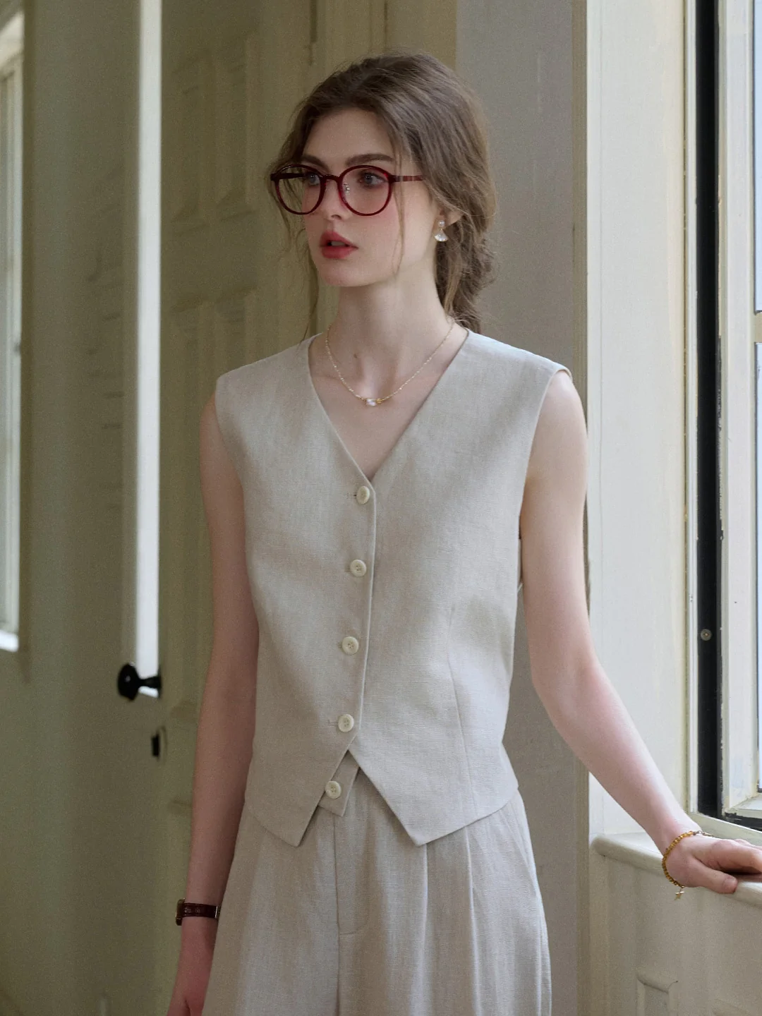 Max V-Neck 100% Ramie Vest