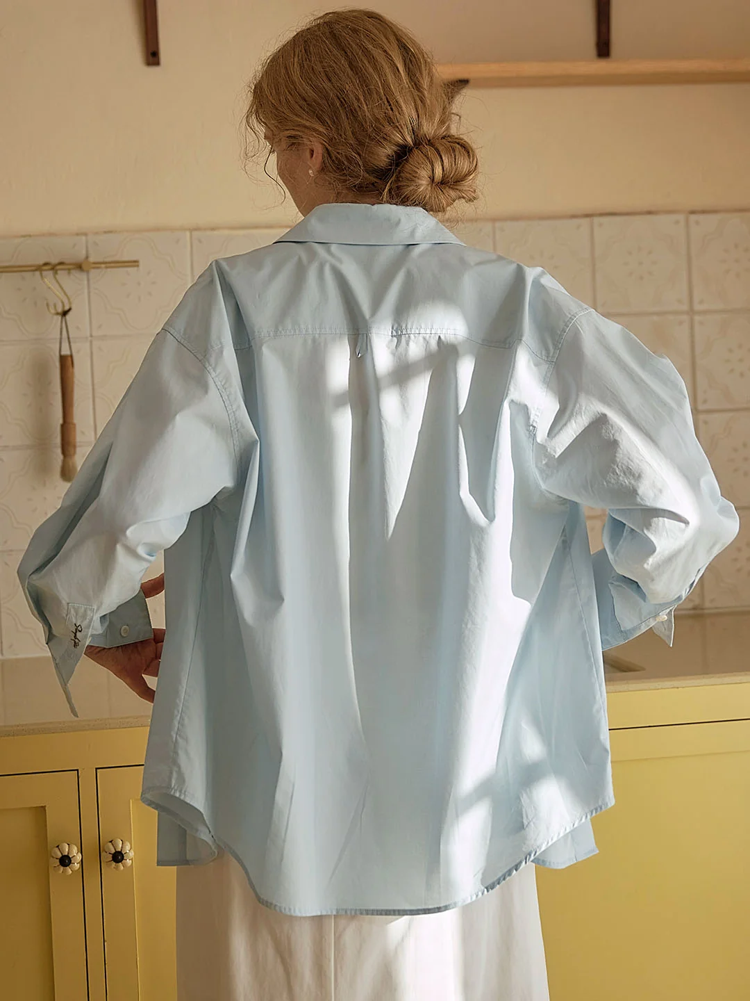 Cynthia Classic LOGO Embroidered Slit Cotton Light Blue Shirt