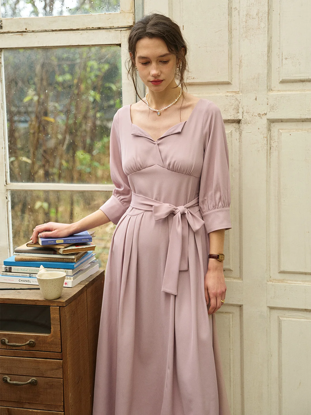 Katelyn Simple V-Neck Dress