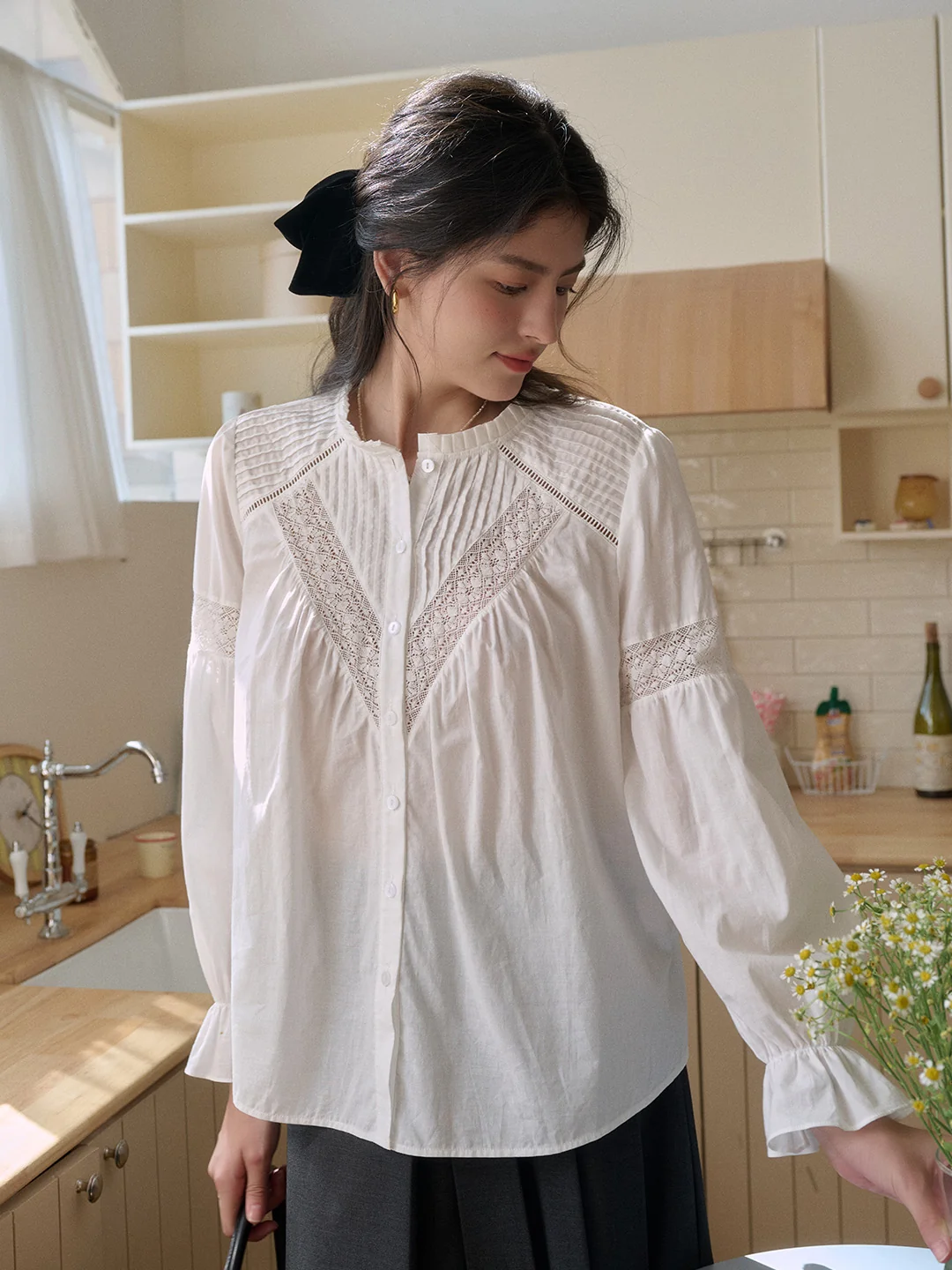 Mabel Round Neck Lace Hollow Blouse