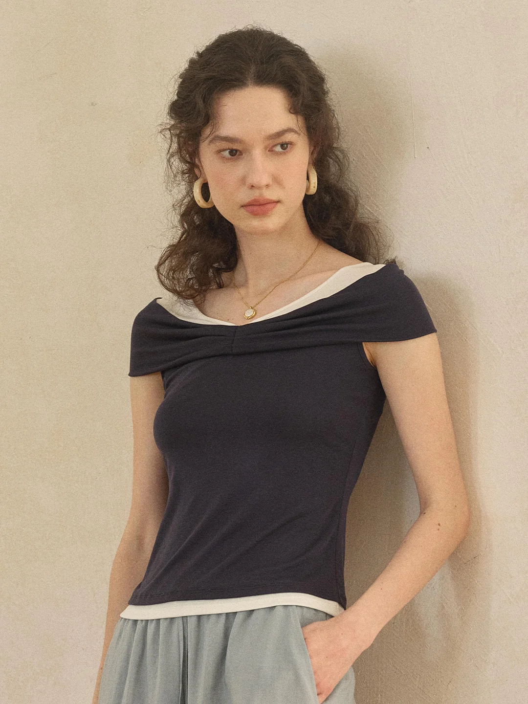 Clara V-Neck Knit Blouse