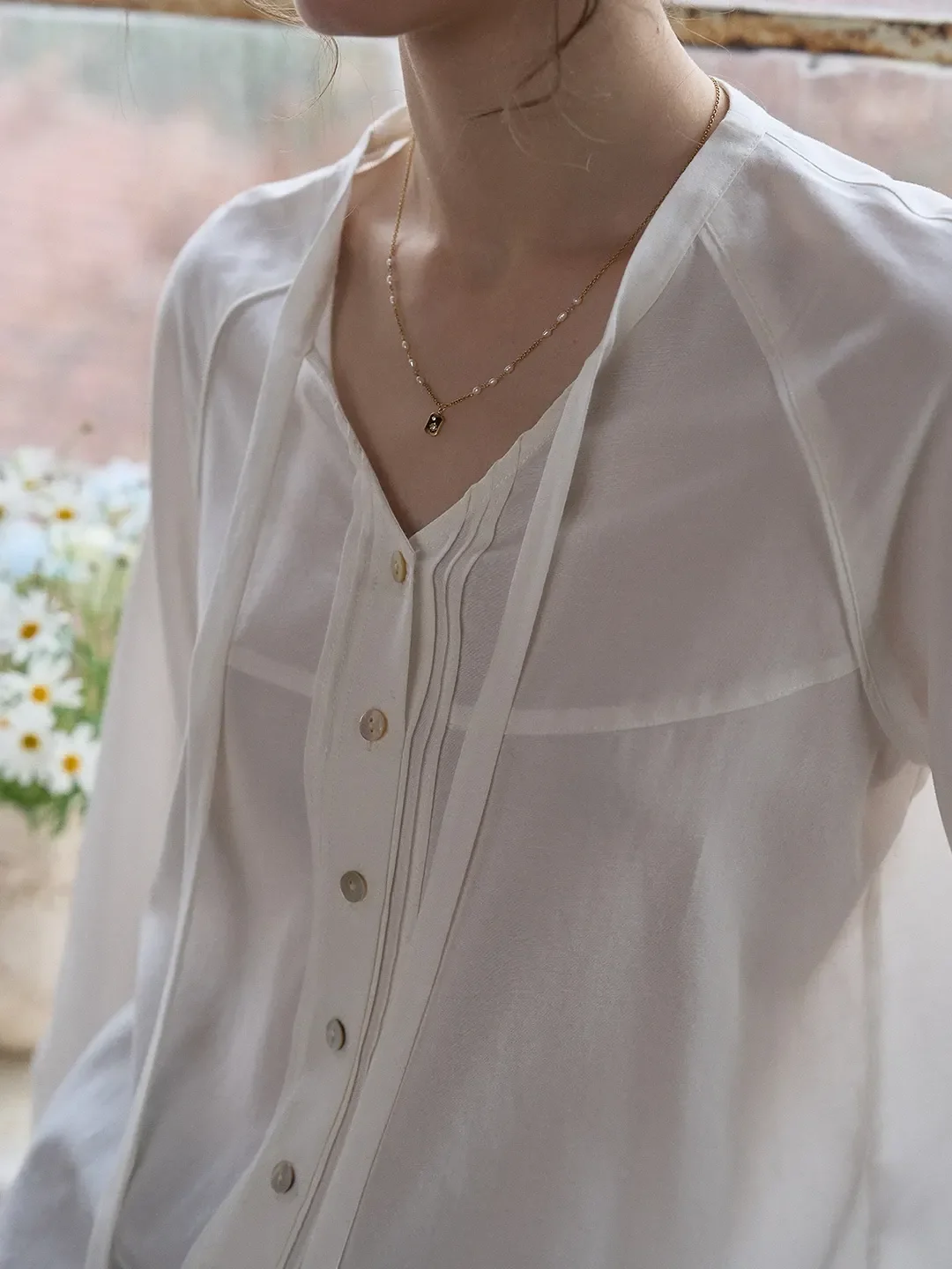 【Final Sale】Saoirse Tie Collar Linen Blouse