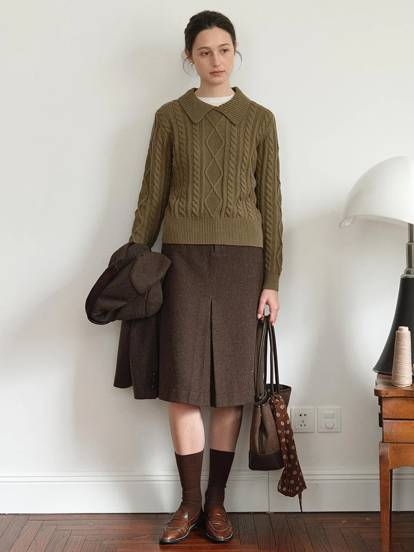 Zeta Pocket Button Front-Slit A-Line Midi Skirt