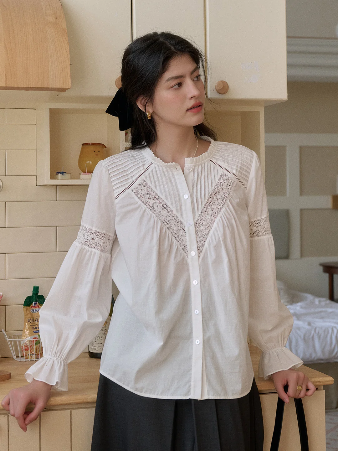 Mabel Round Neck Lace Hollow Blouse