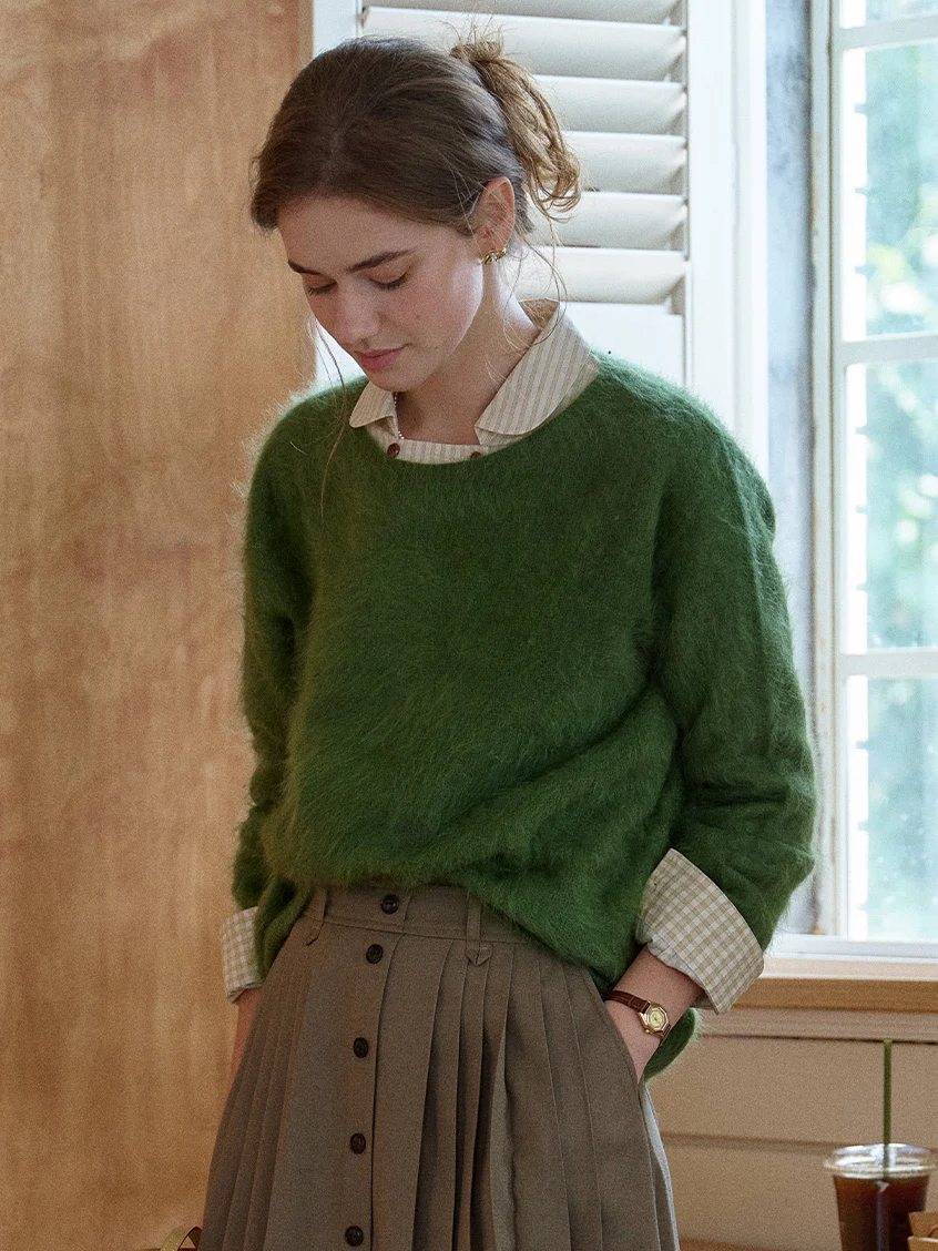 Tru Cloud-Soft Wool Round Neck Sweater Grass Green