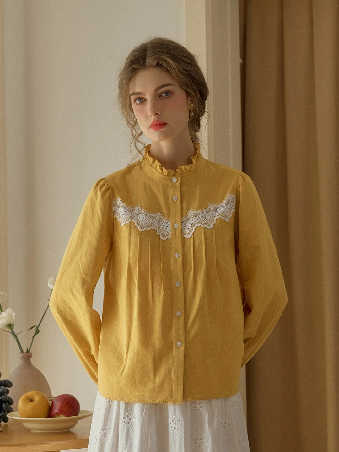 【Final Sale】Kitty Wavy Stand Collar Lace Blouse - Yellow