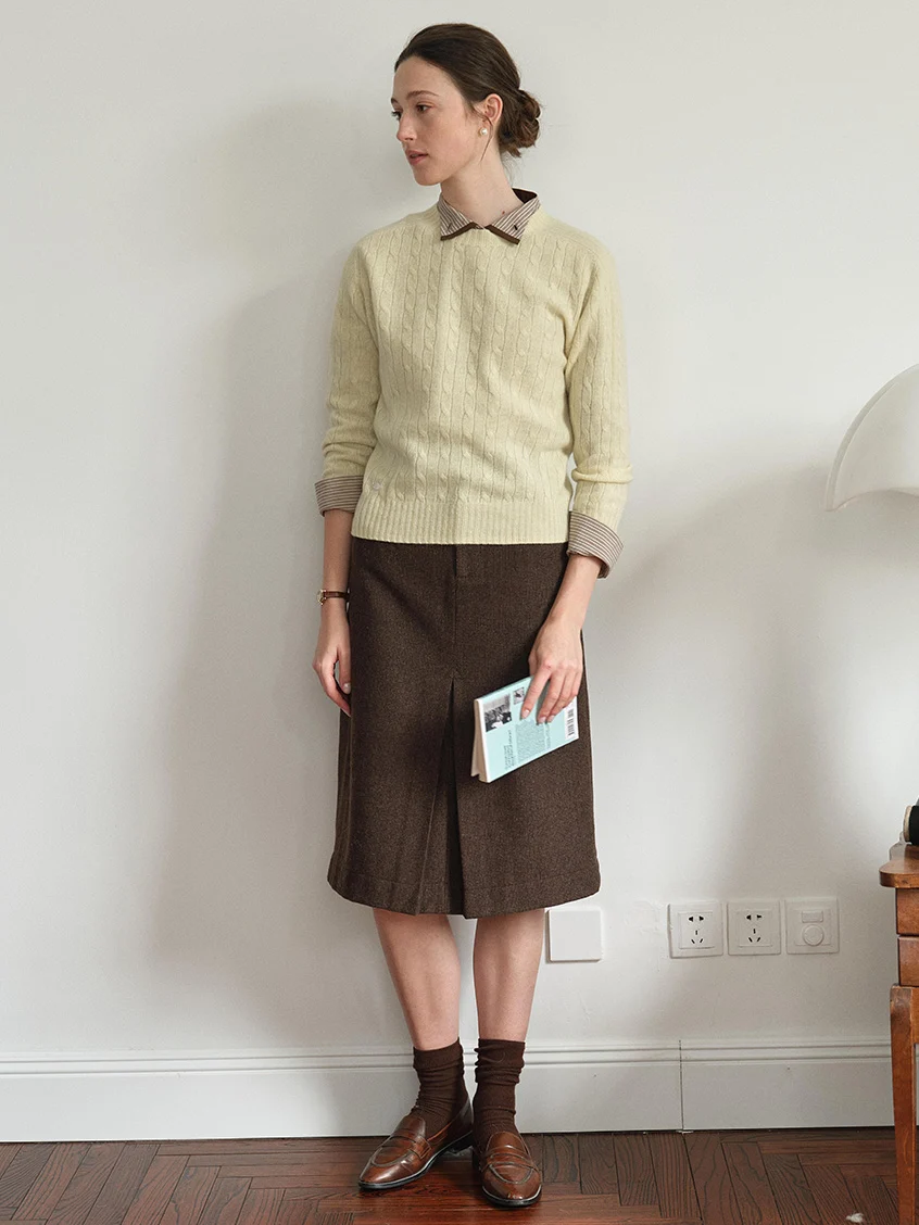 Zeta Pocket Button Front-Slit A-Line Midi Skirt