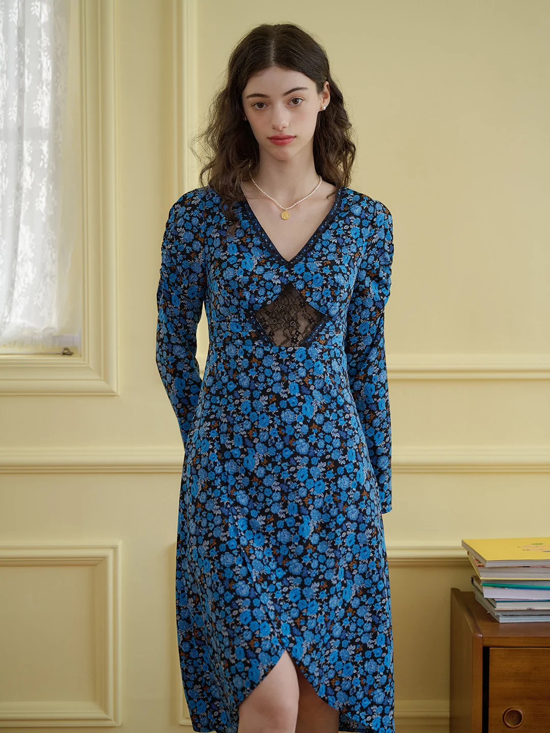 【Final Sale】Kenna V-neck Hollow Lace Paneling Irregular Hem Dress