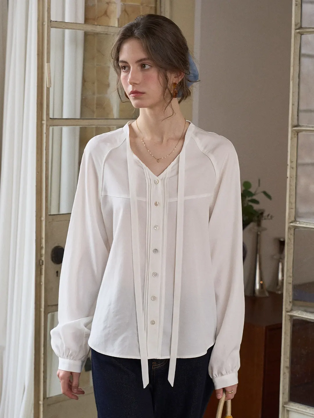 【Final Sale】Saoirse Tie Collar Linen Blouse