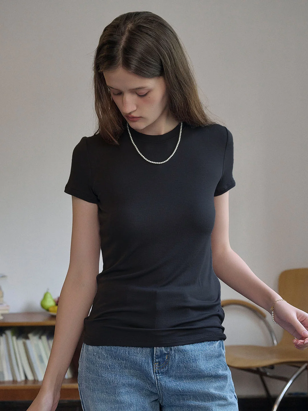 Averie Classic Crew Neck Solid Color T-shirt