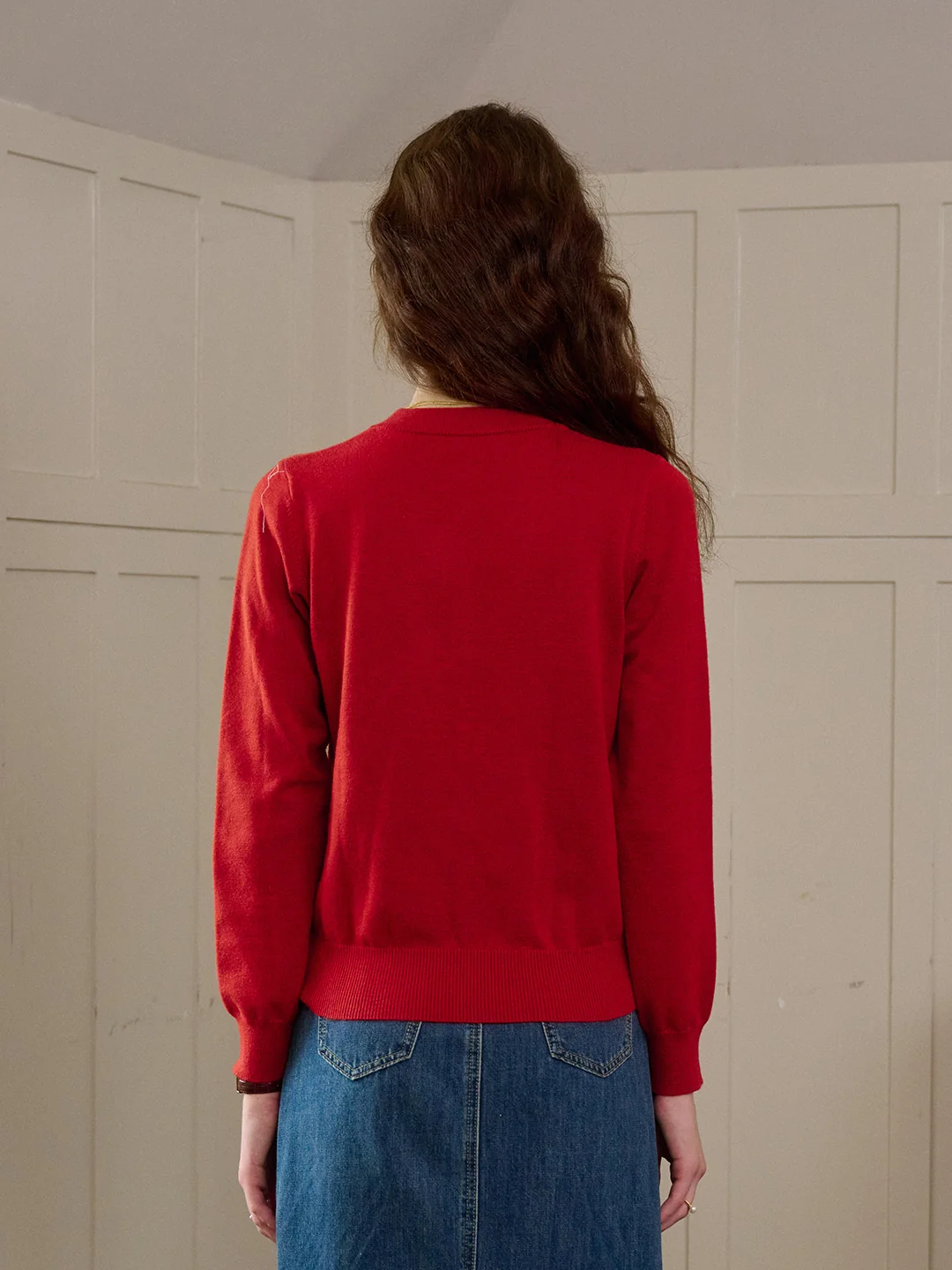 【Final Sale】Cadence Ribbed Round Neck Contrasting Embroidery Sweater