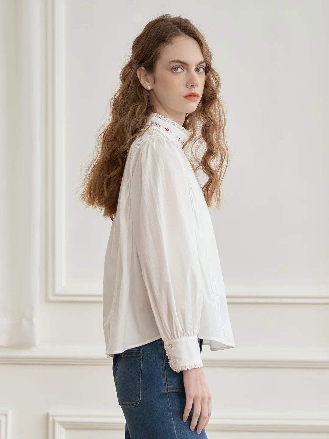 【Final Sale】Aylin Mock Neck Embroidered White Shirt