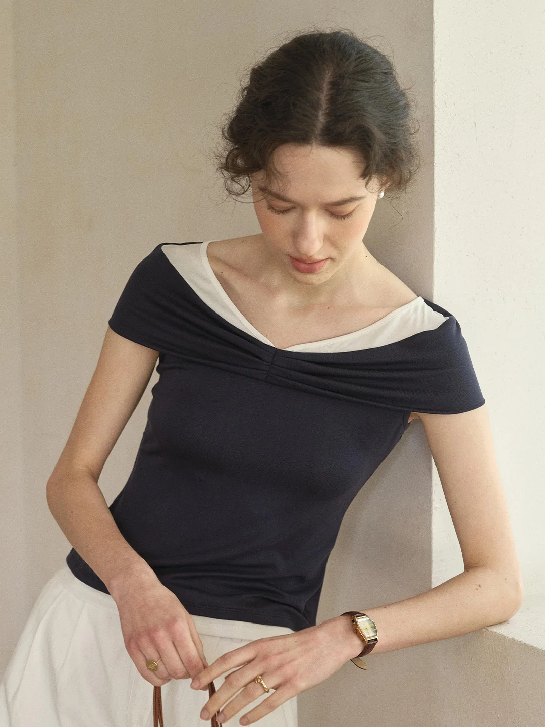 Clara V-Neck Knit Blouse
