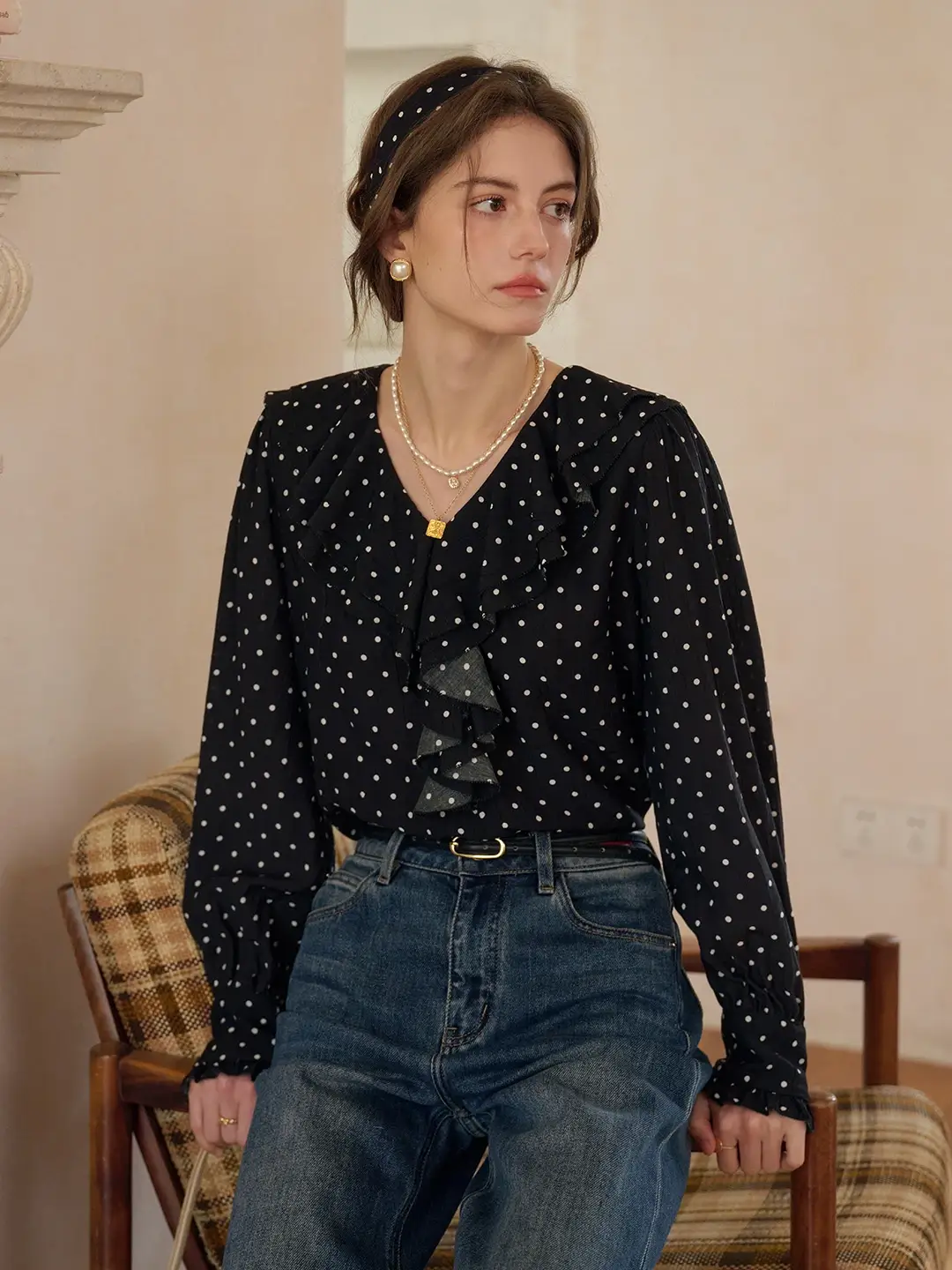 Keily V-Neck Dots Delicate Scarf Blouse