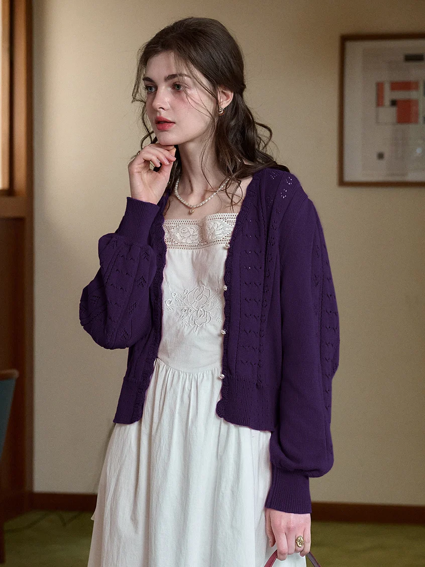 Amira Wave V-neck Cotton Knitted Cardigan