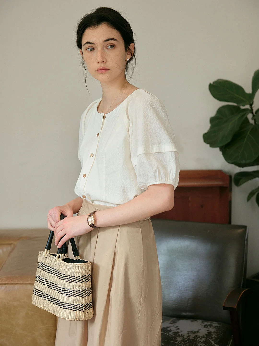 【Final Sale】Jamie Simple Puff Sleeve Waist Blouse