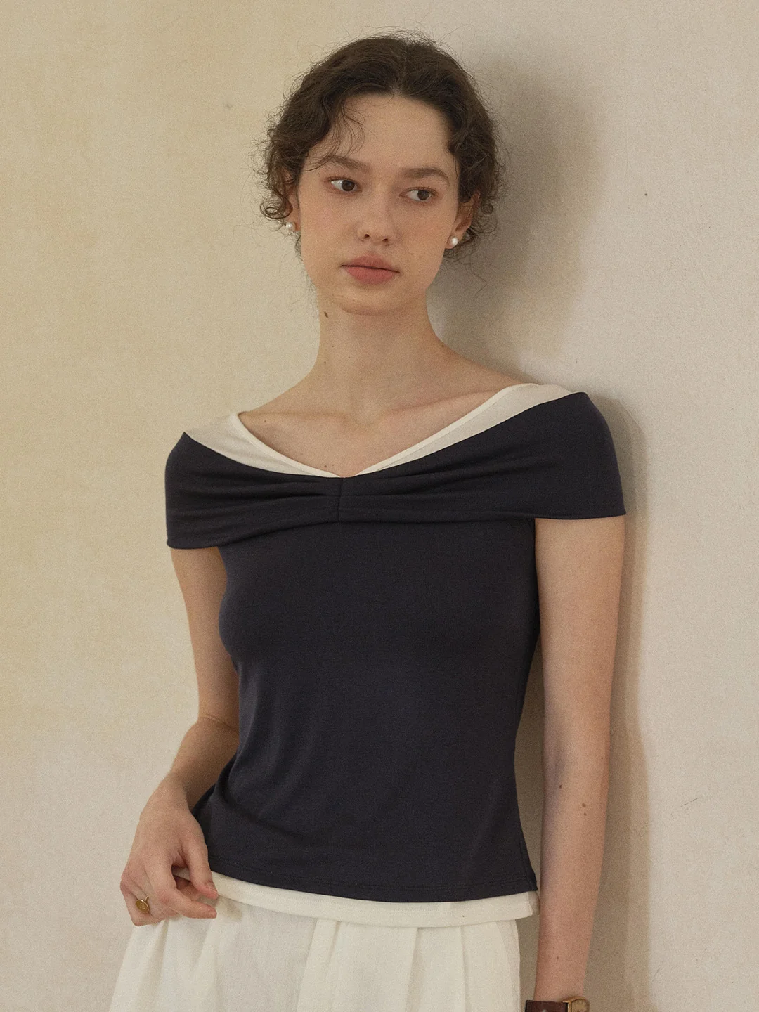Clara V-Neck Knit Blouse