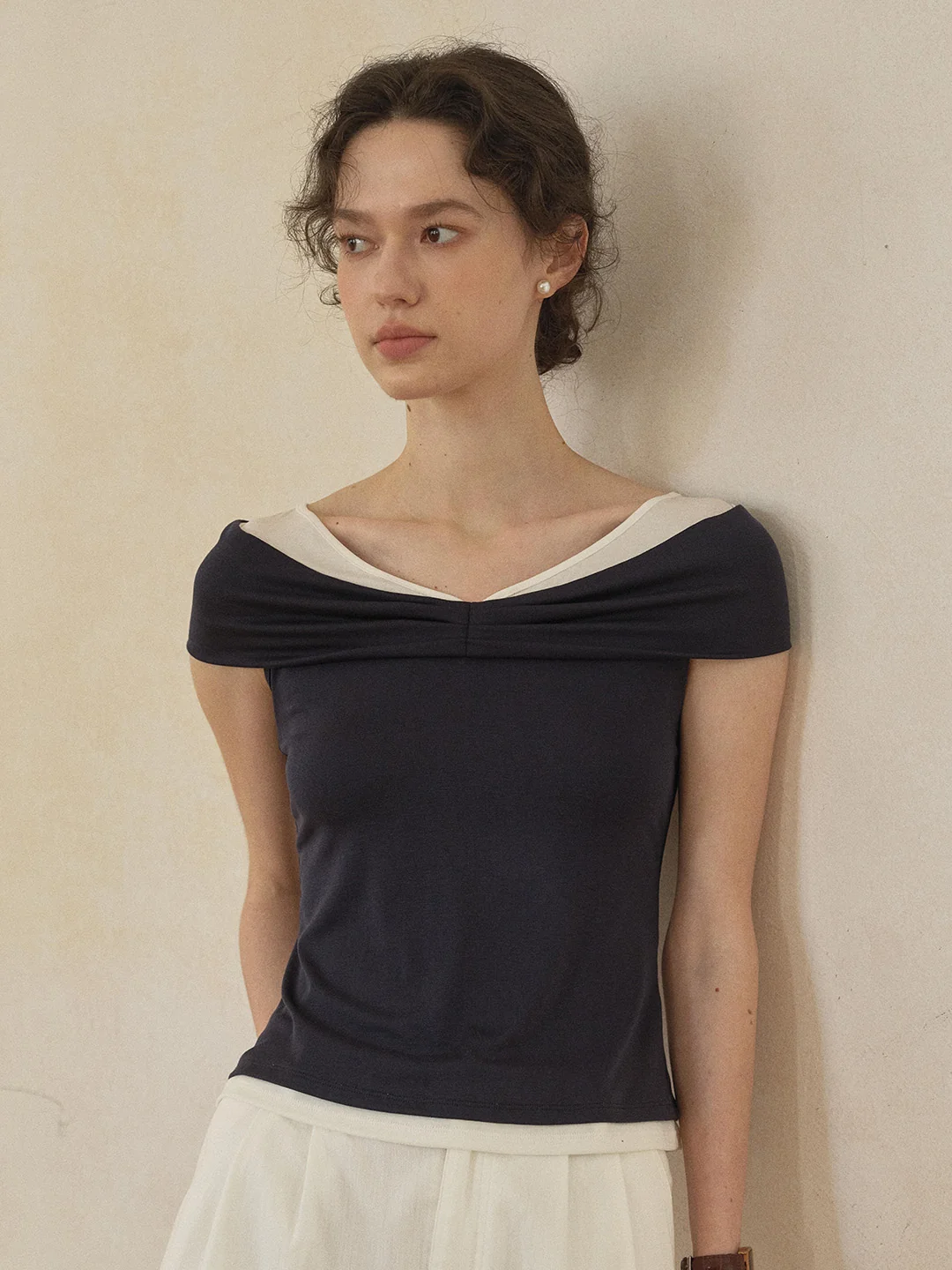 Clara V-Neck Knit Blouse