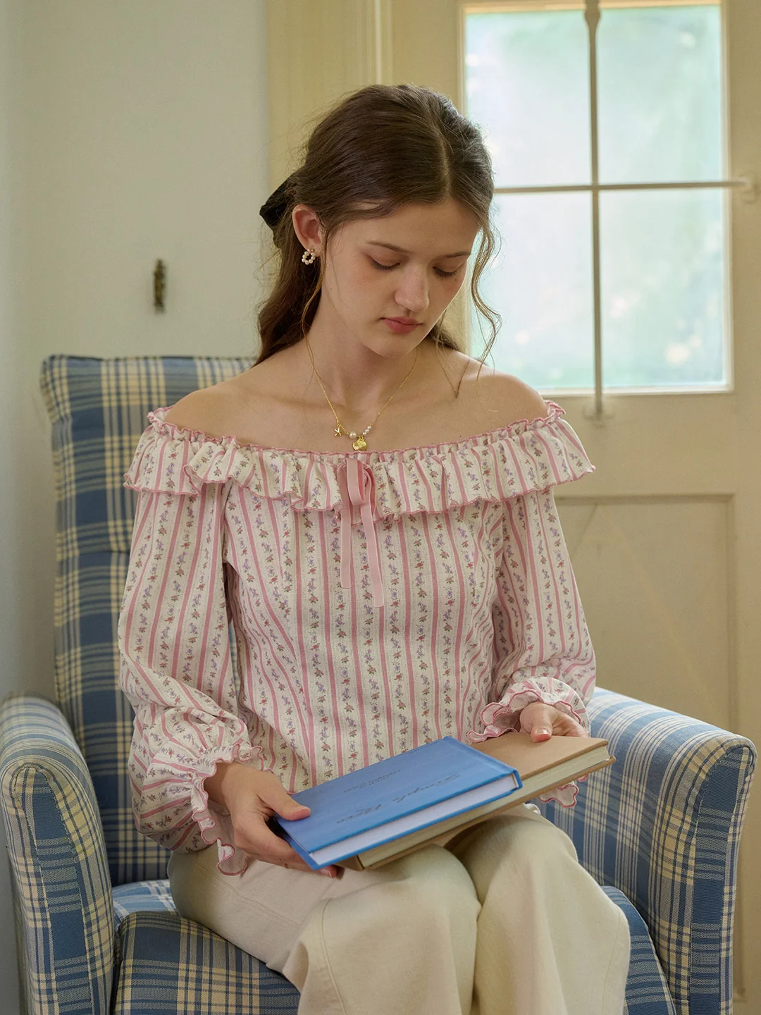 【Final Sale】Emmeline Retro V-Neck Trim Contrasting Blouse