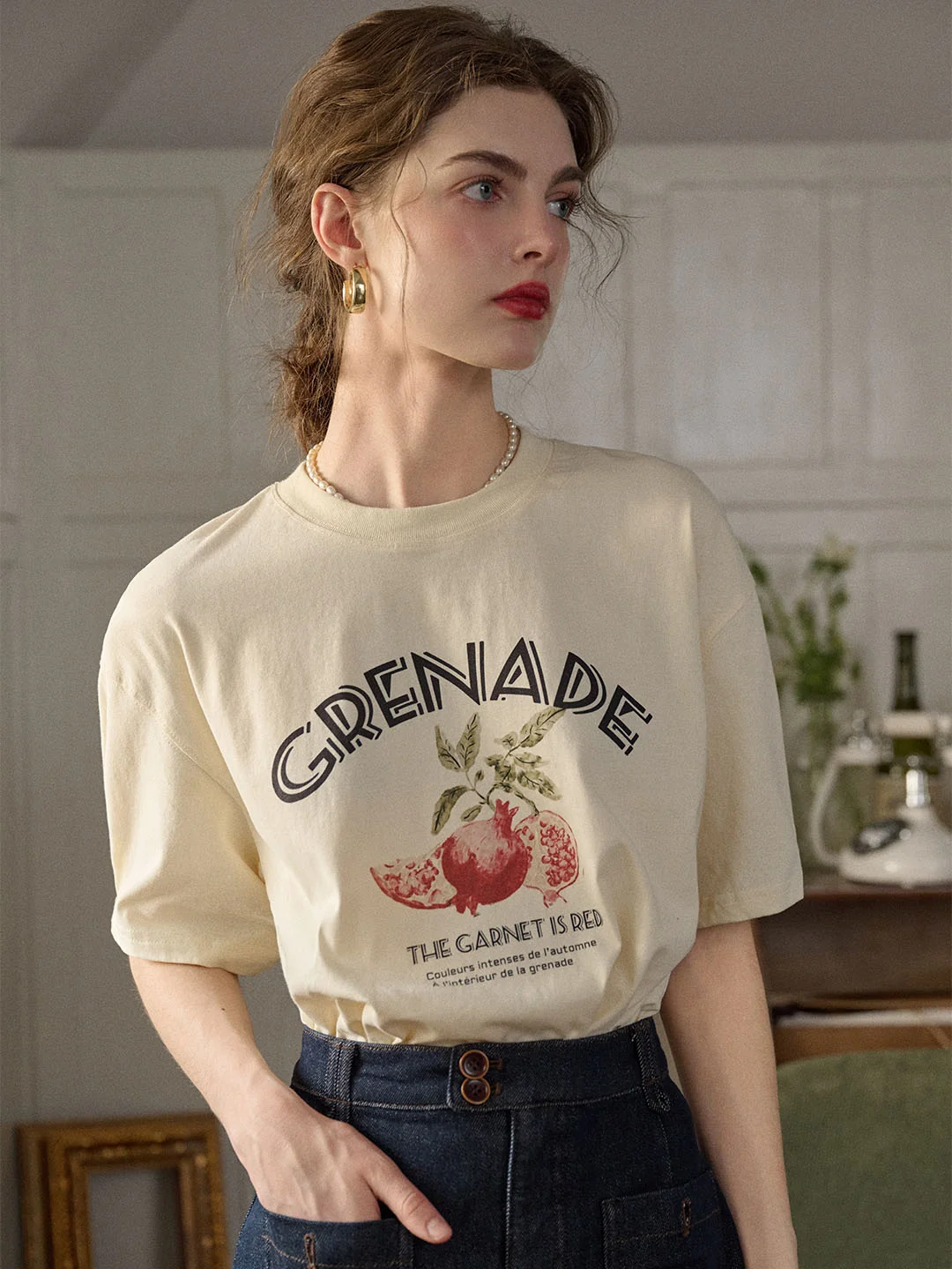 Amirah Classic Crew Neck Pomegranate Print Cotton T-shirt