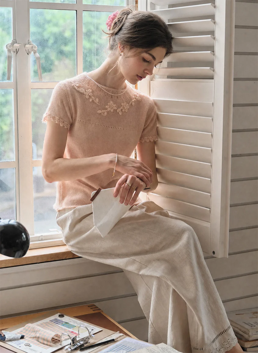 Ellianna Round Neck Lace Embroidery Knitwear