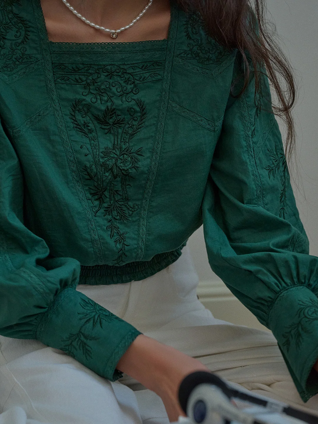 【Final Sale】Oakley Square Neck Embroidery 100% Cotton Blouse