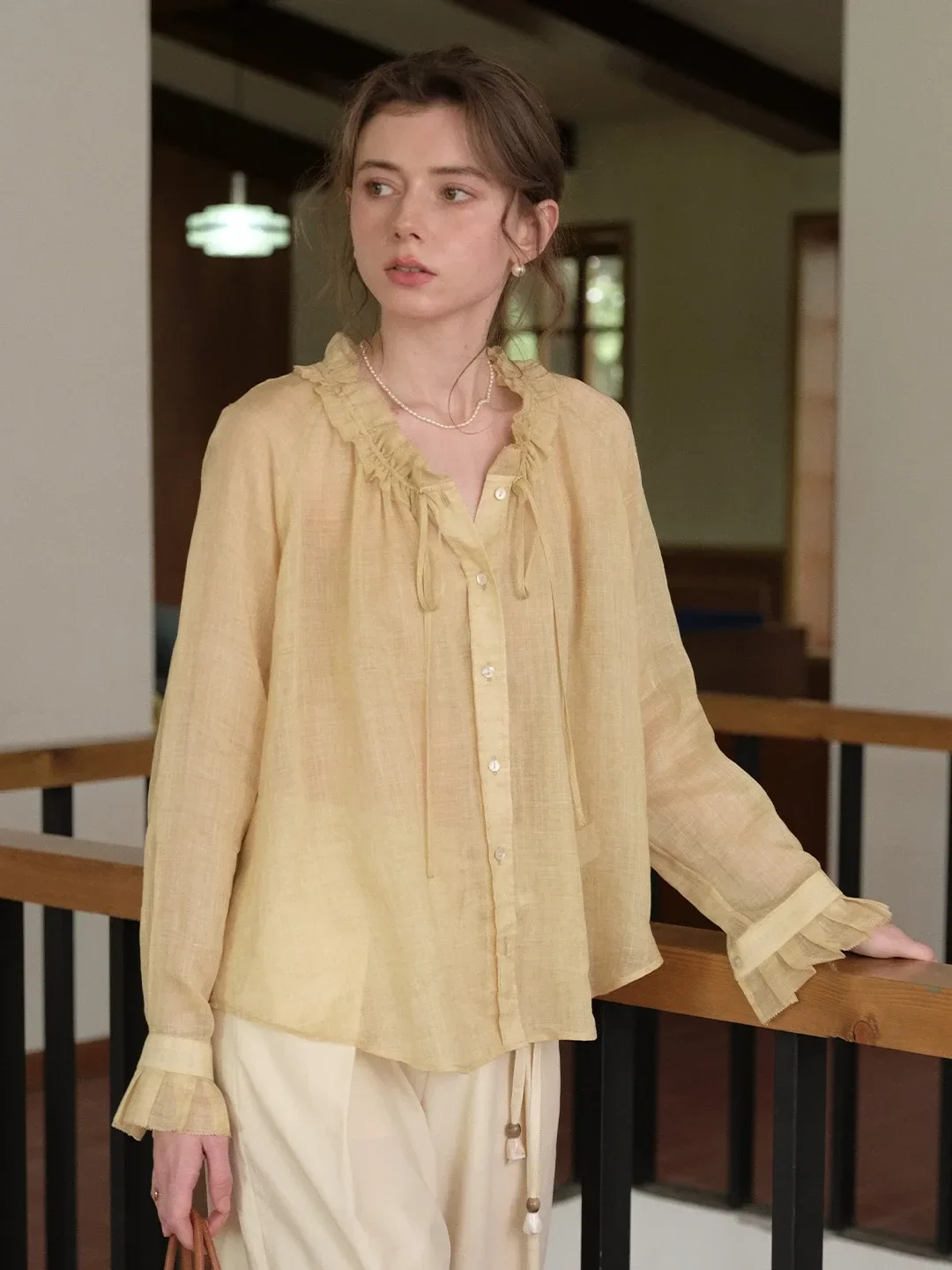 Aura Ruffle Collar Ramie Blouse