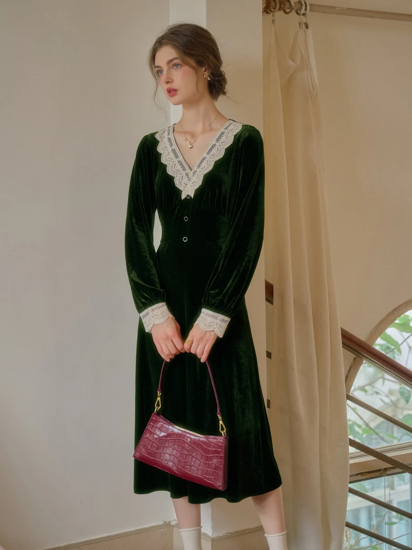 Kristen Elegant V-Neck Contrasting Lace Velvet Dress
